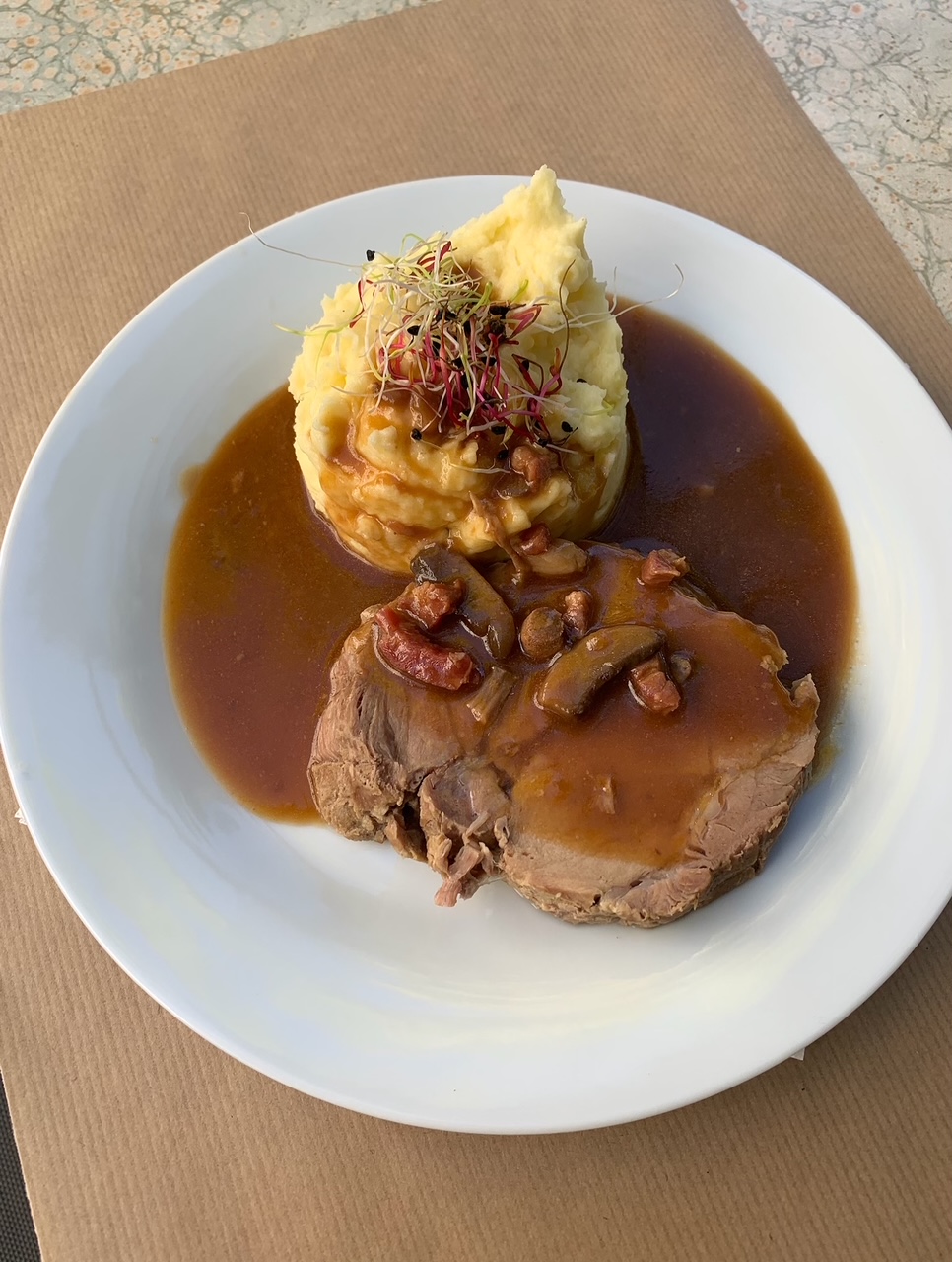 Viande en sauce maison